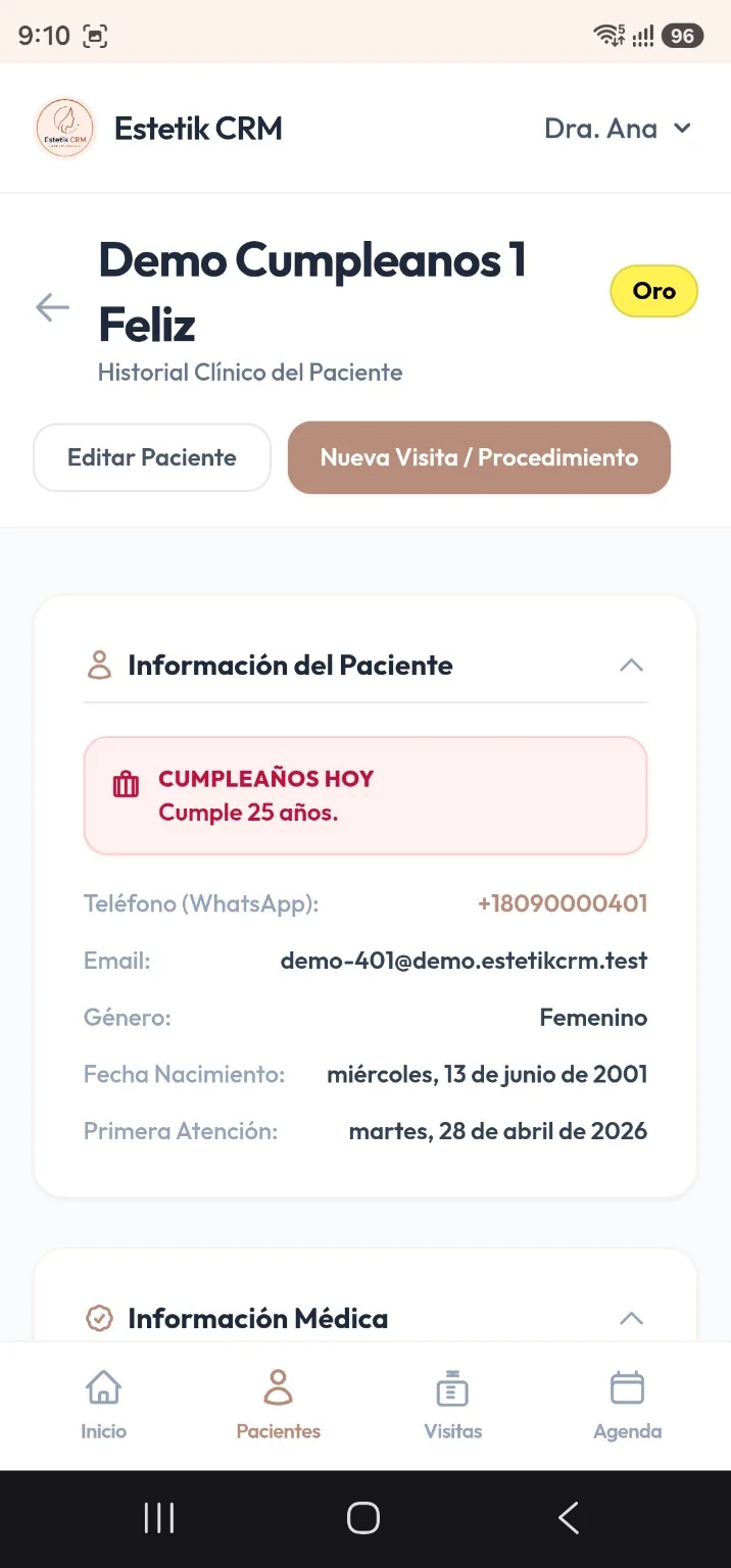 Ficha clínica del paciente en Estetik CRM
